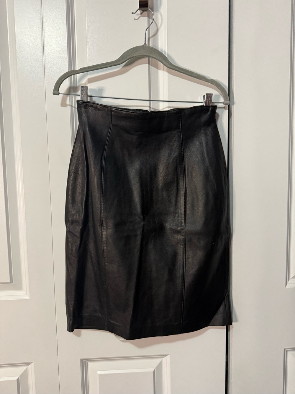 Vintage Dana Brooke Classic Black Lambnappa Leather Pencil Skirt - Women's 6